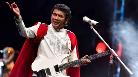 Lima Pedangdut Legendaris yang Masih Eksis