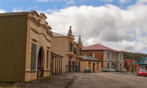 The Clarke's Aussie Adventure: 1 November 2013 - Rosebery Cabin & Tourist Park, Rosebery, Tasmania