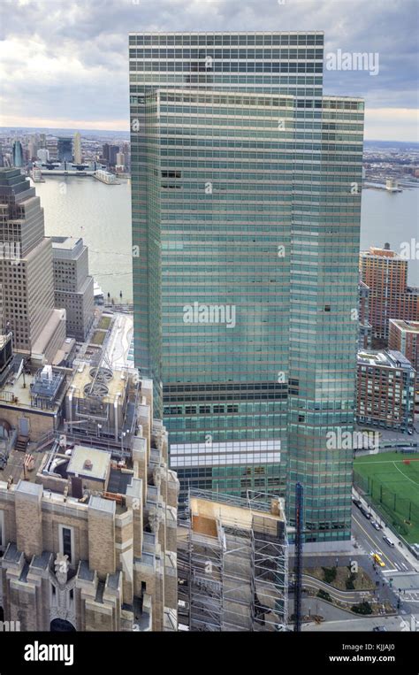 Goldman sachs headquarters new york hi-res stock photography and images ...