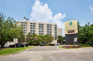 Embassy Suites Hotels in Hoover, AL - Find Hotels - Hilton