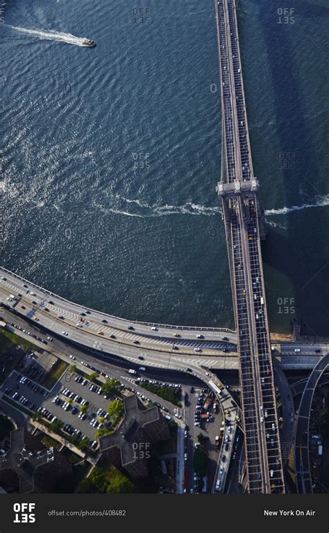 Aerial view of the iconic Manhattan Bridge and Brooklyn Bridge in New ...