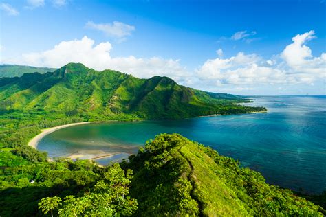 CROUCHING LION HIKE ON OAHU, HAWAII - Journey Era