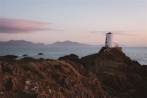 Tŵr Mawr Lighthouse, Anglesey | James Cleaver Photography