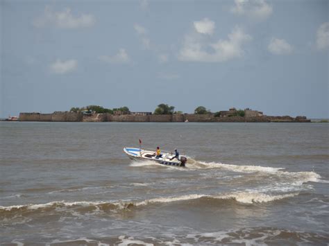 KIHIM BEACH - ALIBAUG Photos, Images and Wallpapers - MouthShut.com