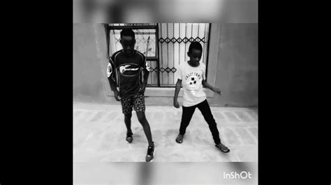 Retha rsa (Iyaphindwa dance challenge) - YouTube