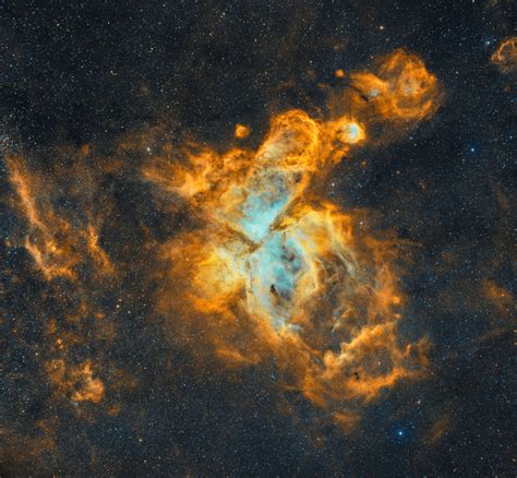 The Carina Nebula | Telescope Live