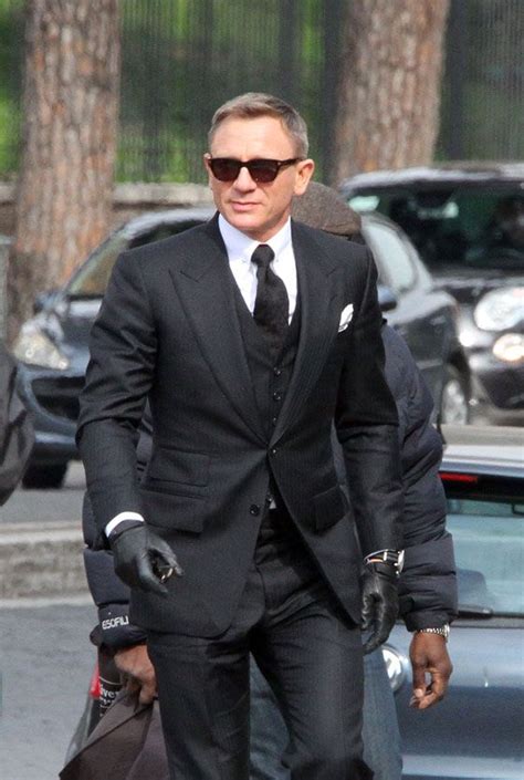 James Bond doit-il porter le costume trois-pièces ? | Mode homme ...