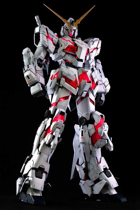 GUNDAM GUY: PG 1/60 Unicorn Gundam - Painted Build