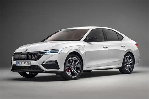 2020 Skoda Octavia vRS: prices and specs revealed - pictures | Carbuyer