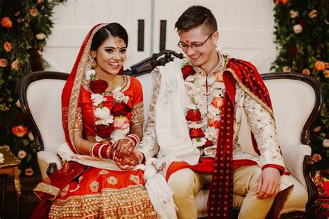 Traditional Hindu Wedding Attire | CrystalView Weddings & Events