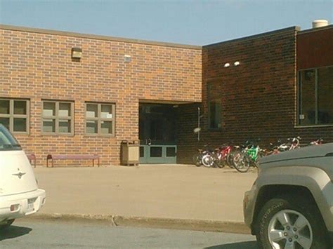 Somerset Middle School, 625 Sunrise Dr, Somerset, Village of, WI, Schools - MapQuest