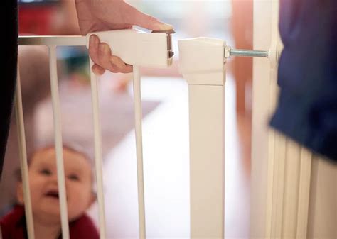 Best Baby Gate For Stairs With Spindles & Banister