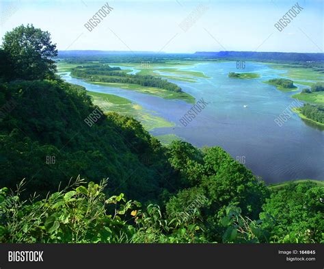 Mississippi Valley Image & Photo | Bigstock