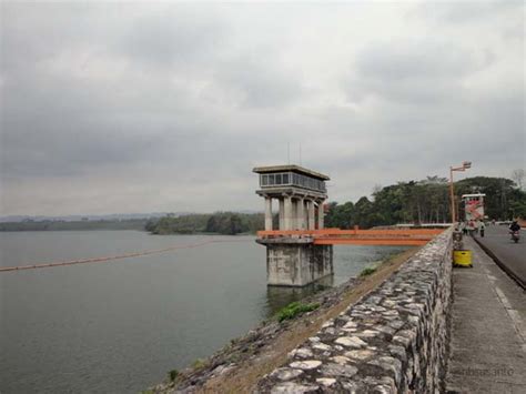 Bendungan Sutami atau Waduk Karangkates, Kabupaten Malang. | Bendungan ...