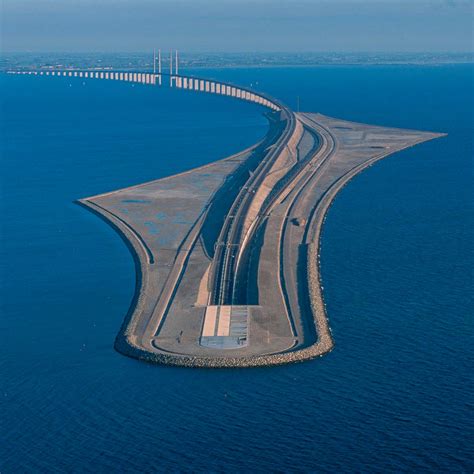 Channel Tunnel: Construction of the World's Longest Underwater Tunnel ...