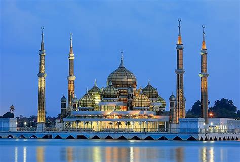 10 Beautiful Places in Malaysia - WorldAtlas.com