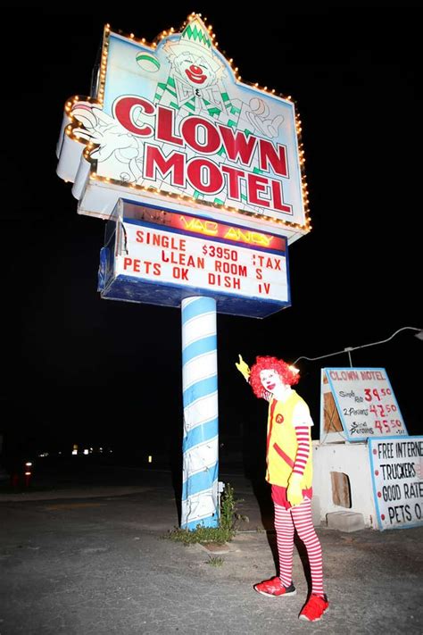 Nightmarish 'Clown Motel' next to town cemetery up for sale