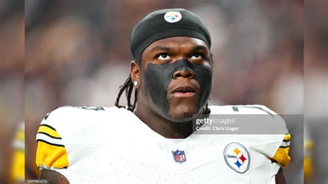 Steelers' Broderick Jones Remains PFF's Second-Highest Graded Rookie OT Following Tough Matchup ...