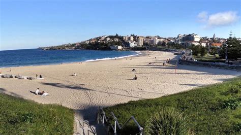 Coogee Beach, Sydney - YouTube