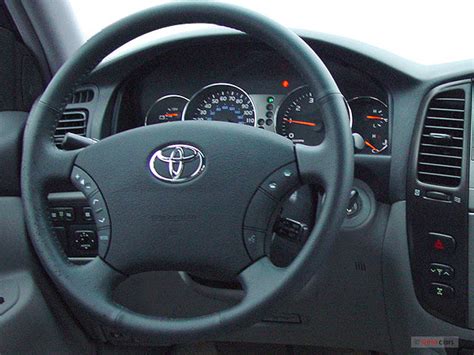 2007 Toyota Land Cruiser Interior | U.S. News & World Report