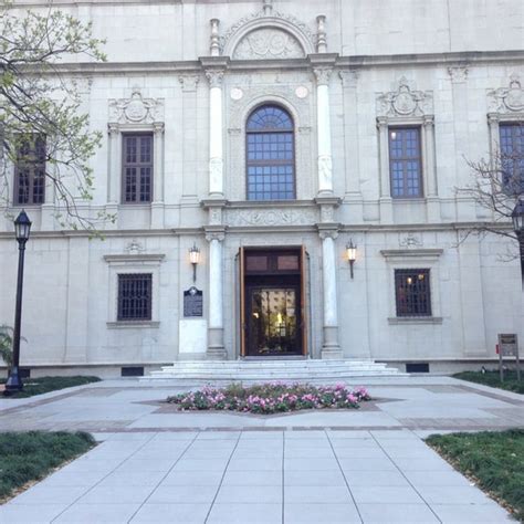 Central Library (Houston Public Library) - Library in Downtown Houston