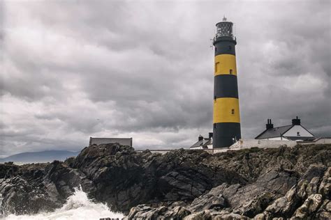 Top 10 MOST BEAUTIFUL and best lighthouses in Ireland, RANKED