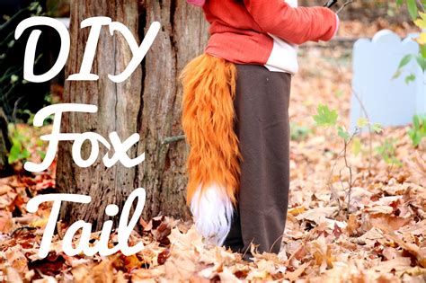 Grosgrain: Brushed Yarn Fox Tail