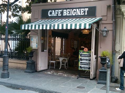 Cafe Beignet in New Orleans on Canal Street; great coffee and delicious beignets | Cafe beignet ...