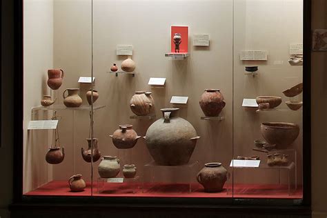 Early Bronze Age pottery, Jordan Museum. Art Destination Jordan