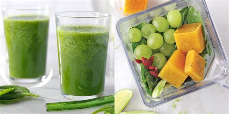 Jugo de manzana verde con espinacas rico en nutrientes