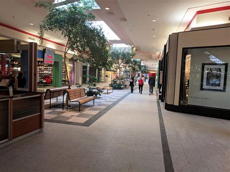 Berkshire Mall (Lanesborough, Massachusetts) | JJBers | Flickr