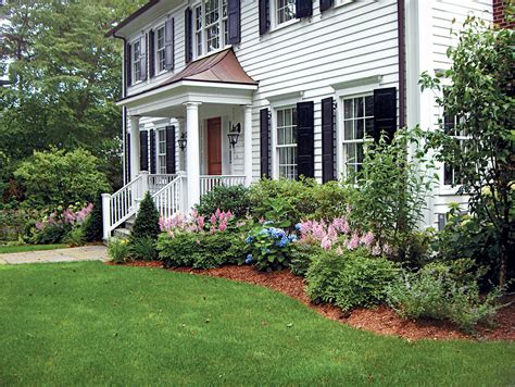 Raised Garden Bed Ideas for the Front of Your House: Improve Your Curb ...