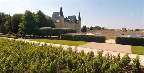 Visit the Bordeaux vineyards - wine tourism