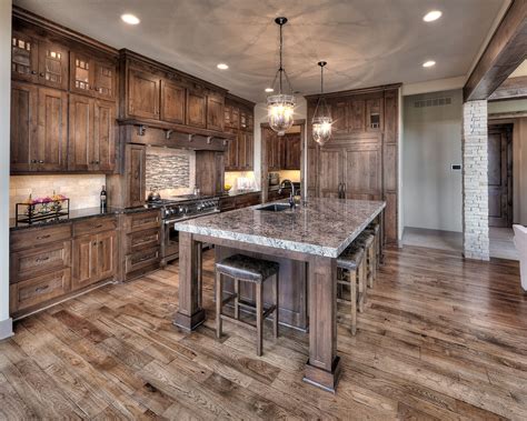 10+ Rustic Farmhouse Kitchen With Dark Cabinets – DECOOMO