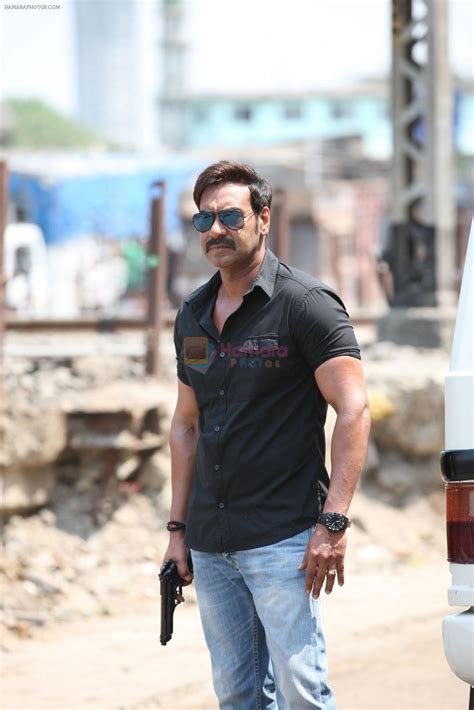 Ajay Devgan in the still from movie Singham Returns / Singham Returns - Bollywood Photos