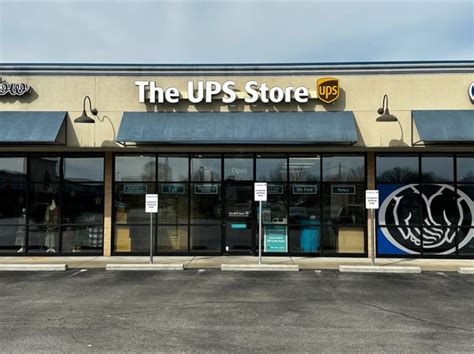 The UPS Store | Ship & Print Here > 566 E Harrison St