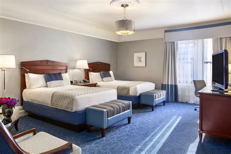 Elegant Hotel Rooms & Suites in Boston | Fairmont Copley Plaza