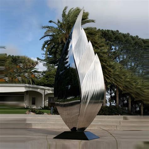 Garden Stainless Steel Flower Sculpture