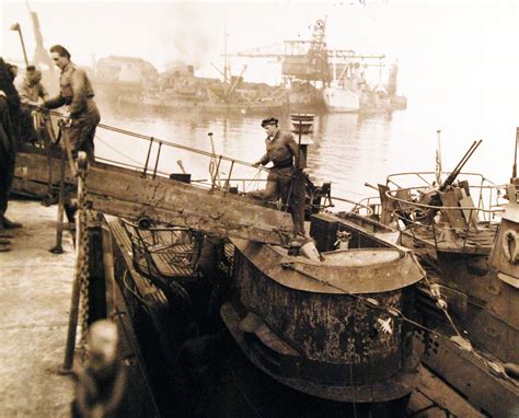 80-G-322623: Surrender of German U-boats, 1945