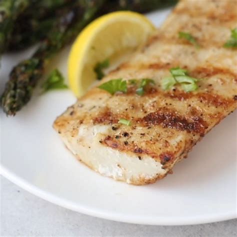 Easy Grilled Mahi Mahi Recipe – simple and delicious way to prepare white fish. Served with ...