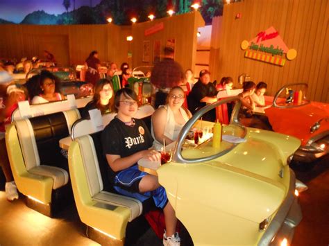 Disney World Adventure: Sci-Fi Dine-In Theater