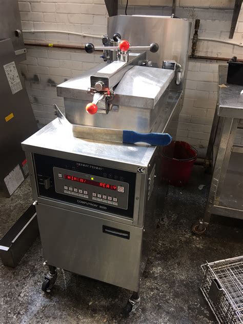 Henny Penny – GAS Chicken Pressure Fryer Model: 8000 | Used Rational ...