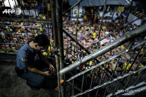 LOOK: The Overcrowded Philippine Jail - When In Manila