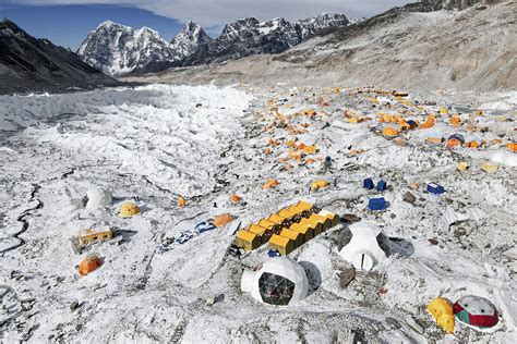 Mount Everest Deaths Soar After Record Number of Climbers Attempt ...