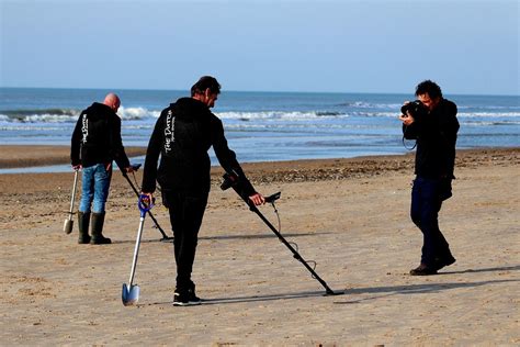 15 Best Places To Use A Metal Detector | Expand Your Hunt Locations