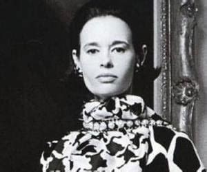 Gloria Vanderbilt Biography - Facts, Childhood, Family Life & Achievements