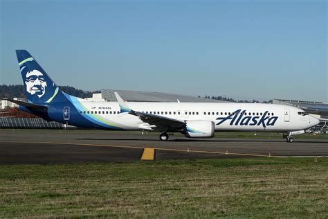 Alaska Airlines Flight Makes Emergency Return to Portland as Window