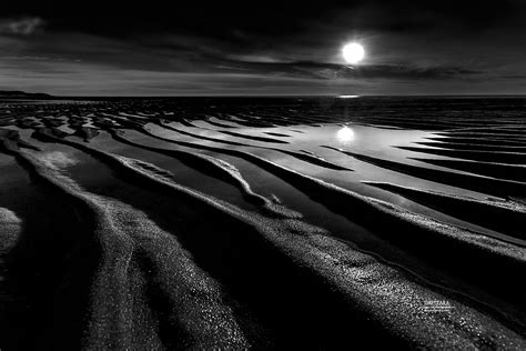 Black and White Beach Photos for Sale - Dapixara. Select from a range of most-liked black and ...