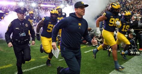 Michigan football: Hypocracy reigns supreme as B1G action looms