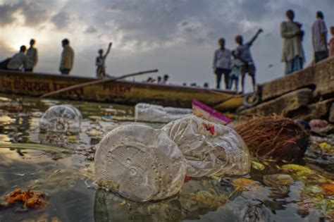 Ganges Plastic Waste - OlsonFarlow.com River Contamination